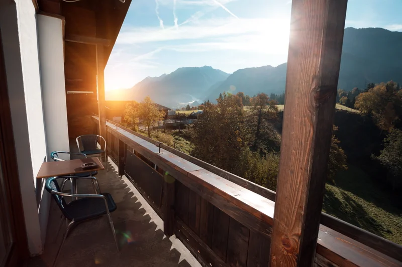 Why Scenery With Mountain Views Matters When You Book?