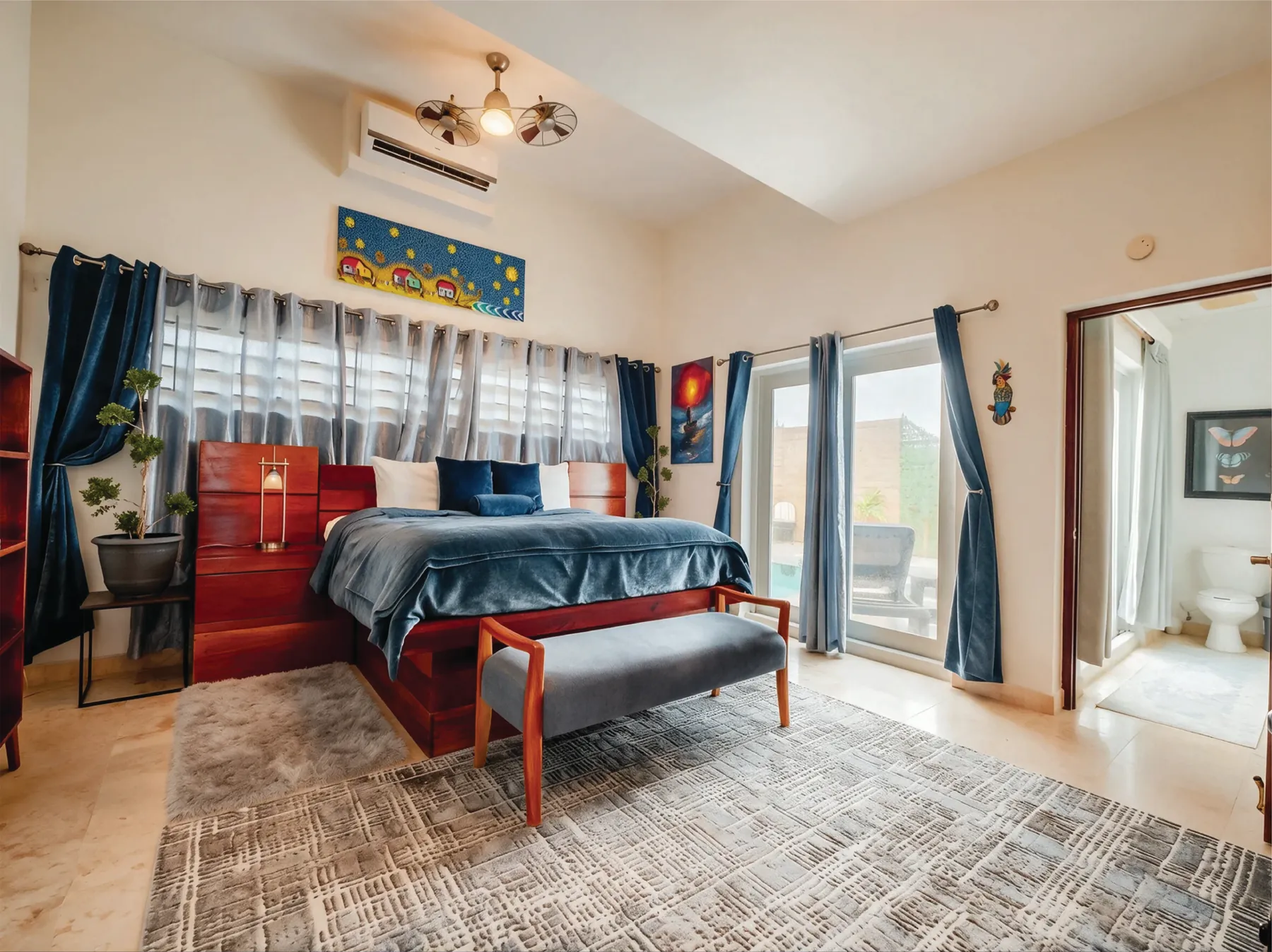 Master suite with king bed